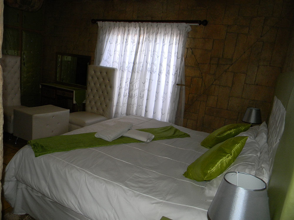 African Cave Lodge Hammanskraal Zewnętrze zdjęcie