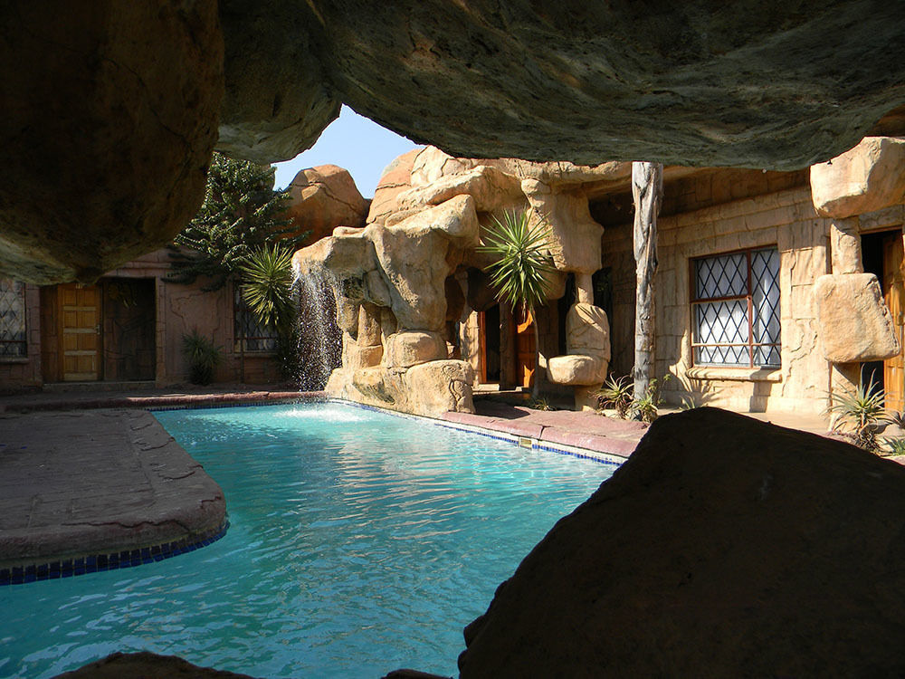 African Cave Lodge Hammanskraal Zewnętrze zdjęcie