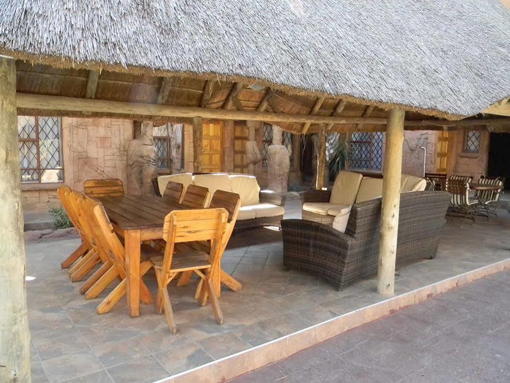 African Cave Lodge Hammanskraal Zewnętrze zdjęcie